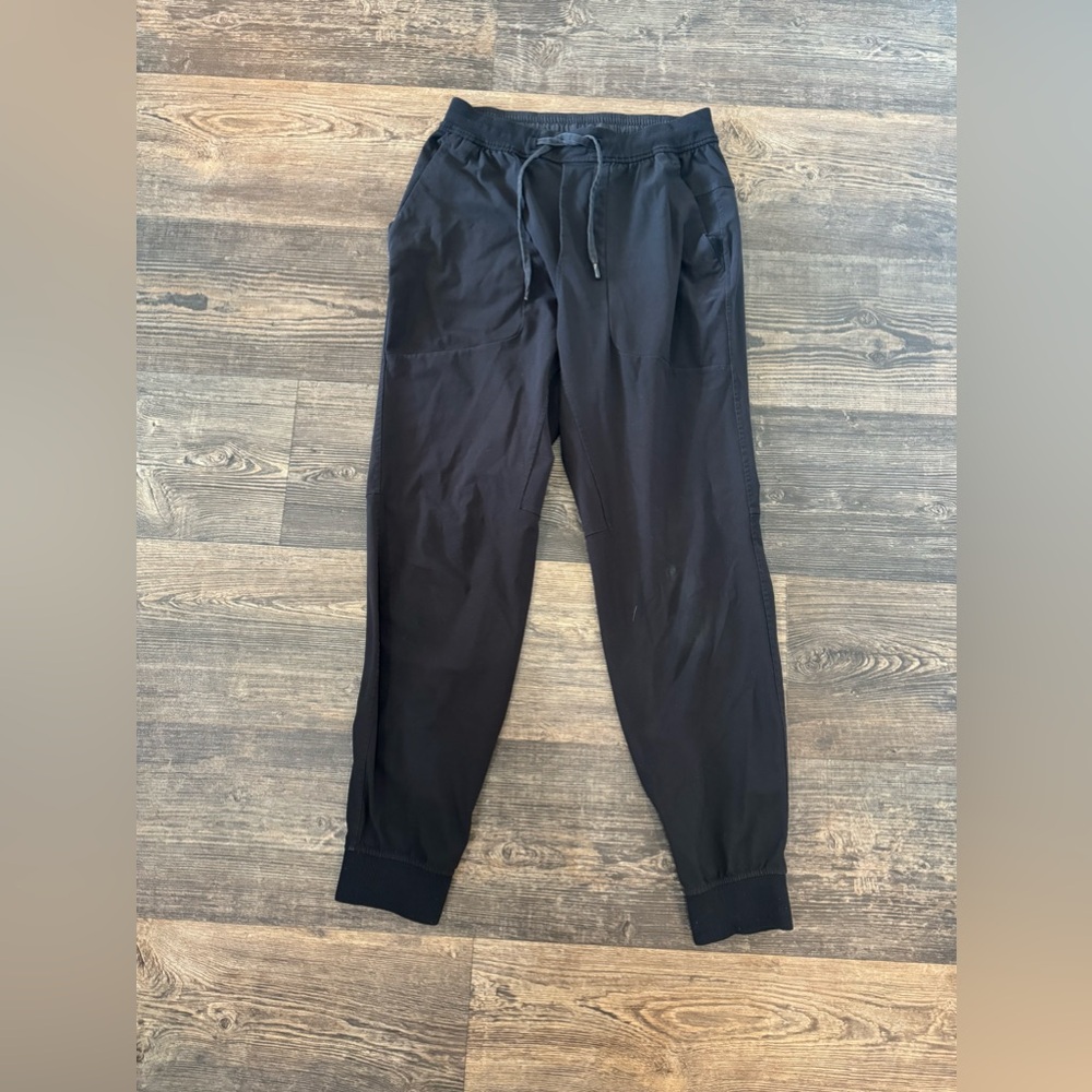 Men’s Lululemon Joggers size M